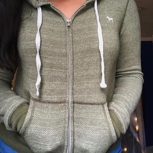 “VINTAGE” vs pink zip up!!